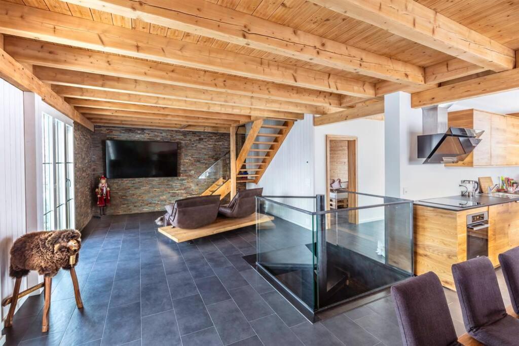 Exklusives Chalet Mit Traumhafter See- Und Bergsicht Seelisberg Exteriér fotografie