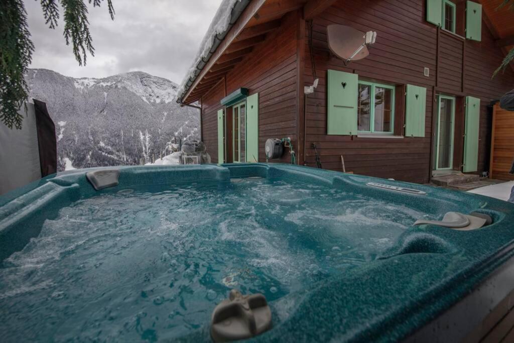 Exklusives Chalet Mit Traumhafter See- Und Bergsicht Seelisberg Exteriér fotografie